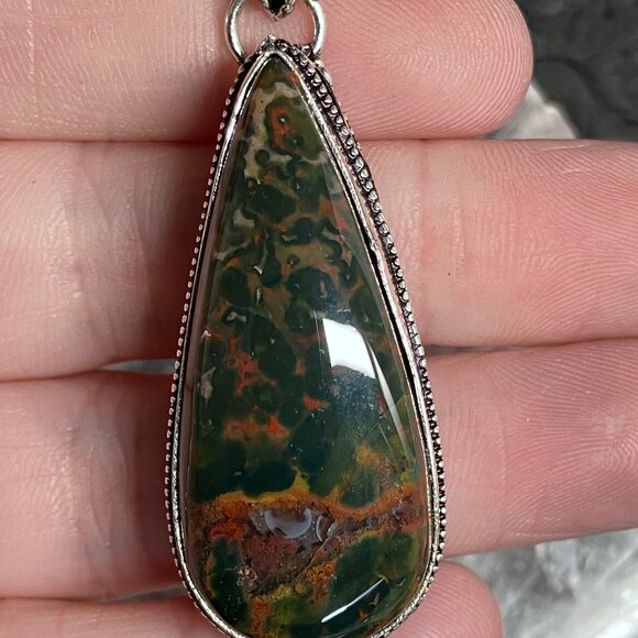 Antique Styled Heliotrope Bloodstone Pendant Stone Crystal Jewelry - Picture 3 of 10